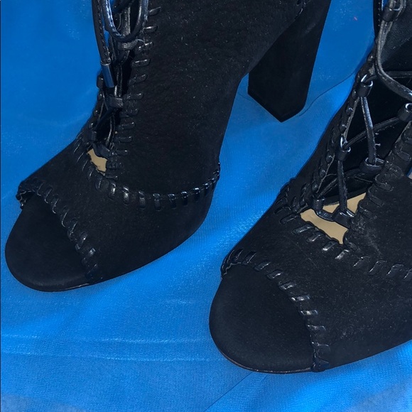 NEW Enzo Angiolini Booties - Picture 5 of 5